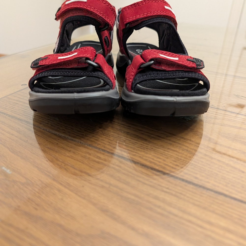 Women's ECCO Offroad Yucatan Sandal Color Red Size 4-4.5 New with Box Orig $140 - Picture 4 of 10
